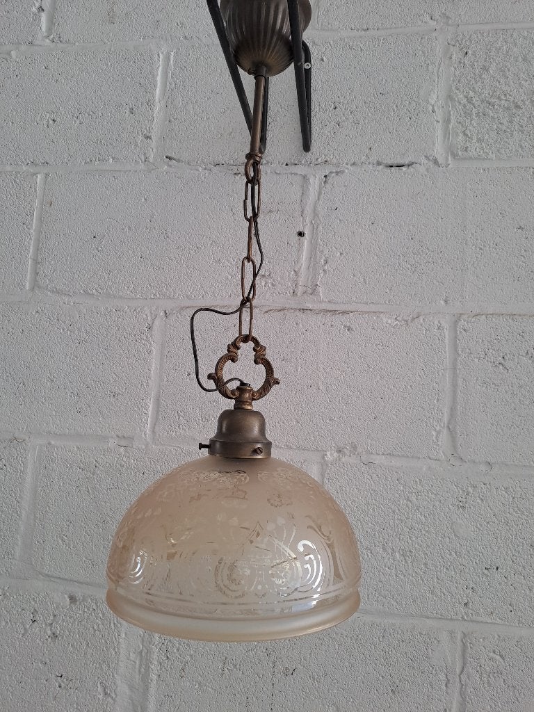 Vintage hanglamp met geëtste glazen kap, Huis en Inrichting, Lampen | Hanglampen, Ophalen, Gebruikt, Glas, Klassiek vintage en brocante invloeden art-nouveaustijl