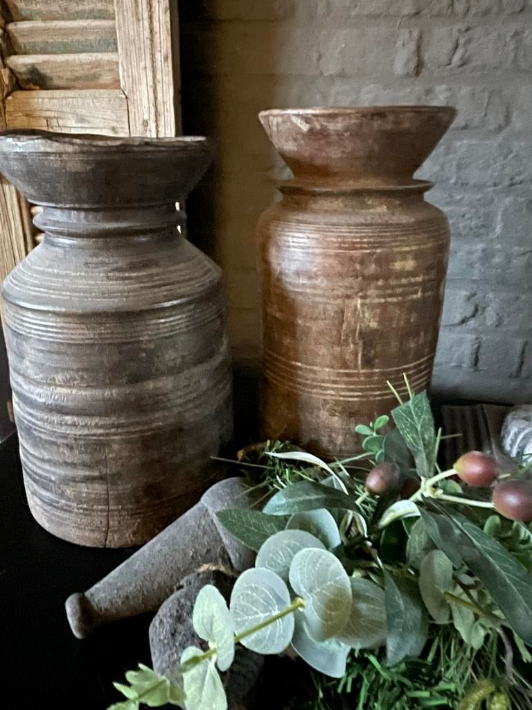 Set van  2 Nepalese houten kruiken, ., Ophalen of Verzenden, Zo goed als nieuw, .