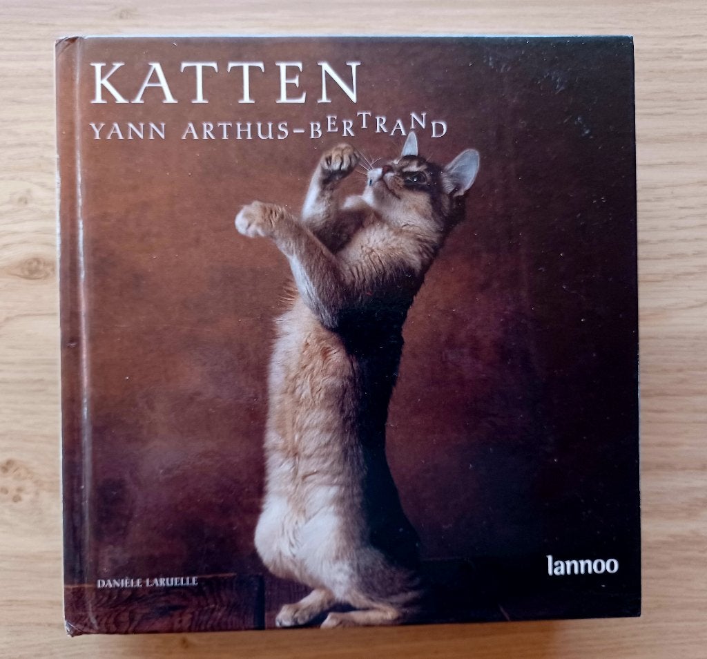Katten, Enlèvement ou Envoi, Comme neuf, Chats, Yann Arthus-Bertrand
