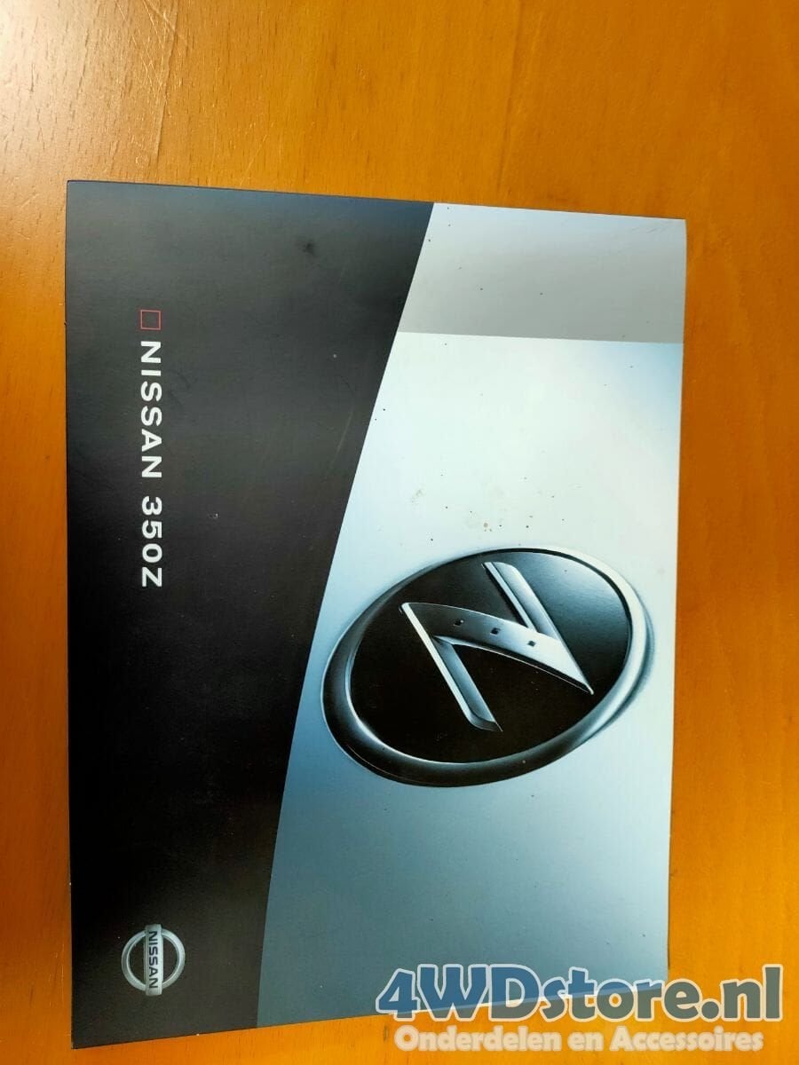 Nissan 350Z Sales Brochure With CD and original cover, Ophalen of Verzenden, Nieuw