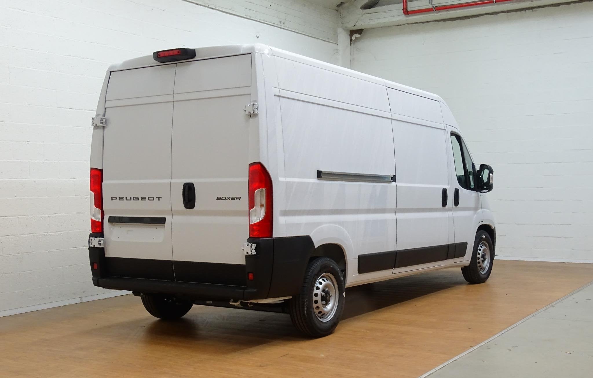 Peugeot Boxer 2.2 BlueHDi S&S 180 440 L3H2 Heavy Auto, Auto's, 4 deurs, Stof, https://public.car-pass.be/vhr/12e38ff3-c45b-4862-9114-95a0372d8e5f