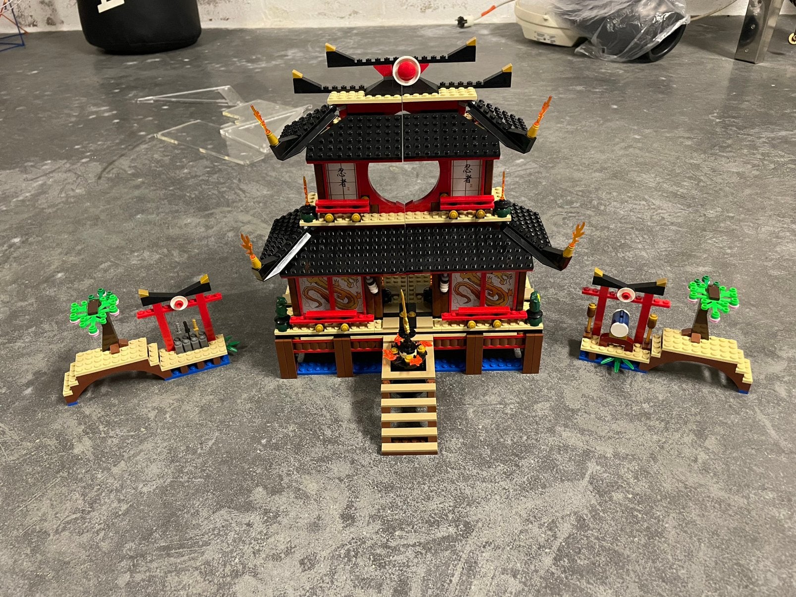 Lego Ninjago Fire Temple, Ensemble complet, Comme neuf, Enlèvement, Ninjago