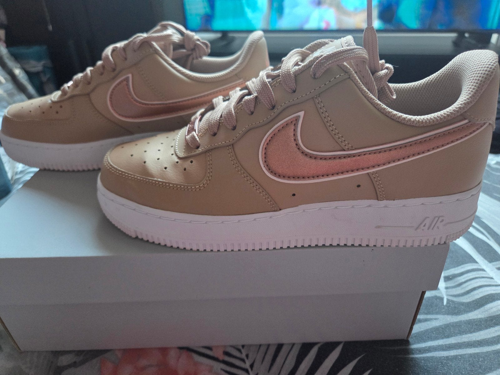 Nike air Force 1 couleur chanvre pointure 40, Vêtements | Femmes, Enlèvement ou Envoi, Beige, Sneakers et Baskets, Nike