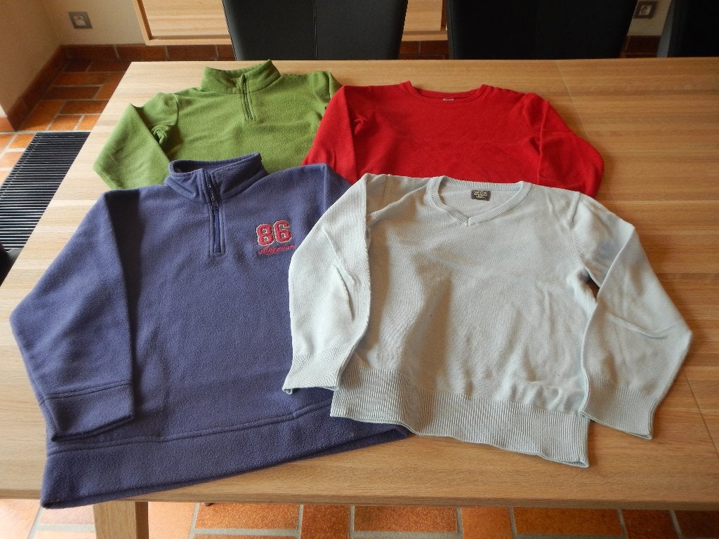 fleece et pull T122 / 7 ans, Enfants & Bébés, Enlèvement ou Envoi, Comme neuf, Garçon, Pull ou Veste