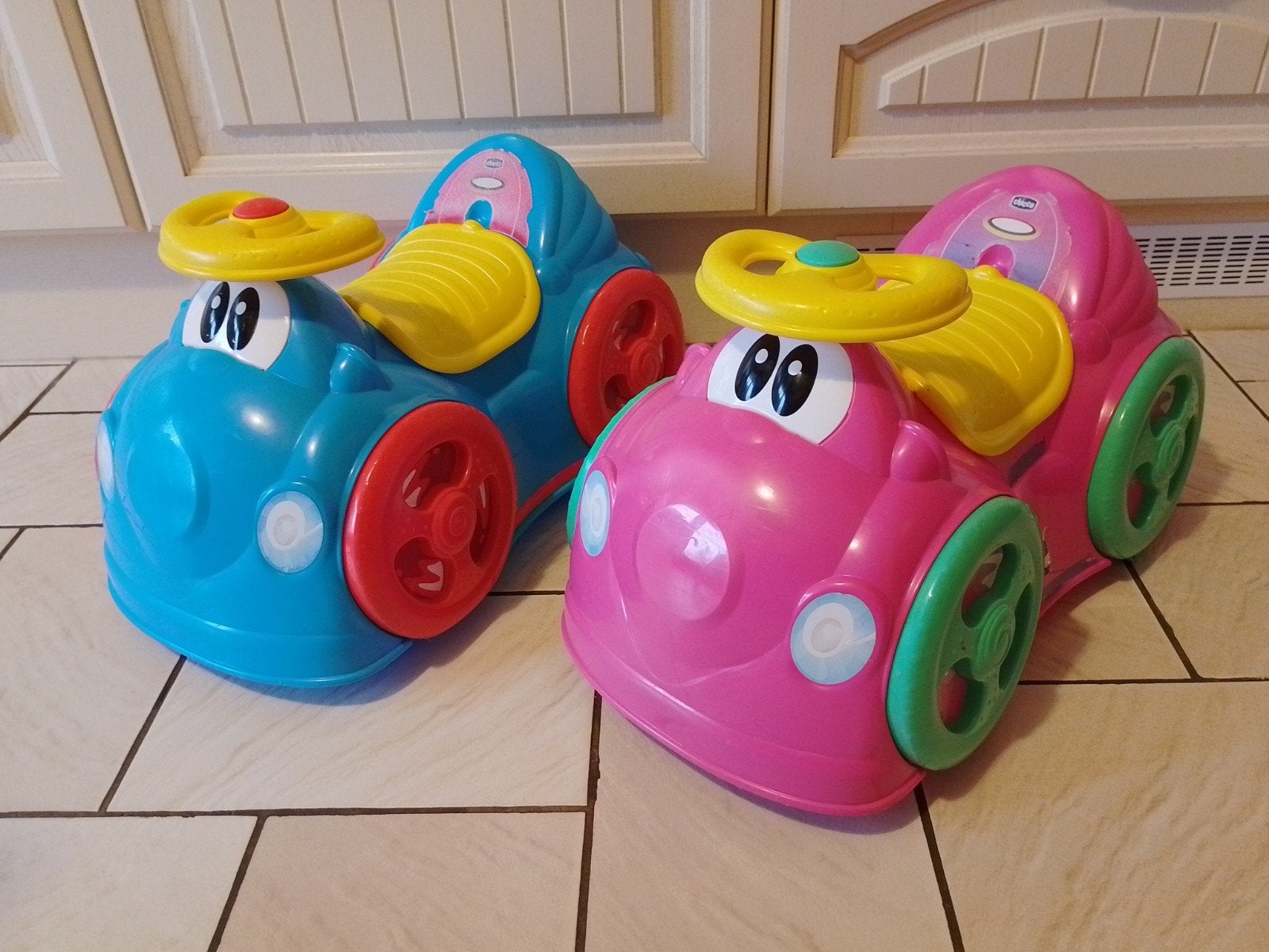 Voiture sur roulettes Chico (Parfait état), Enlèvement, Comme neuf