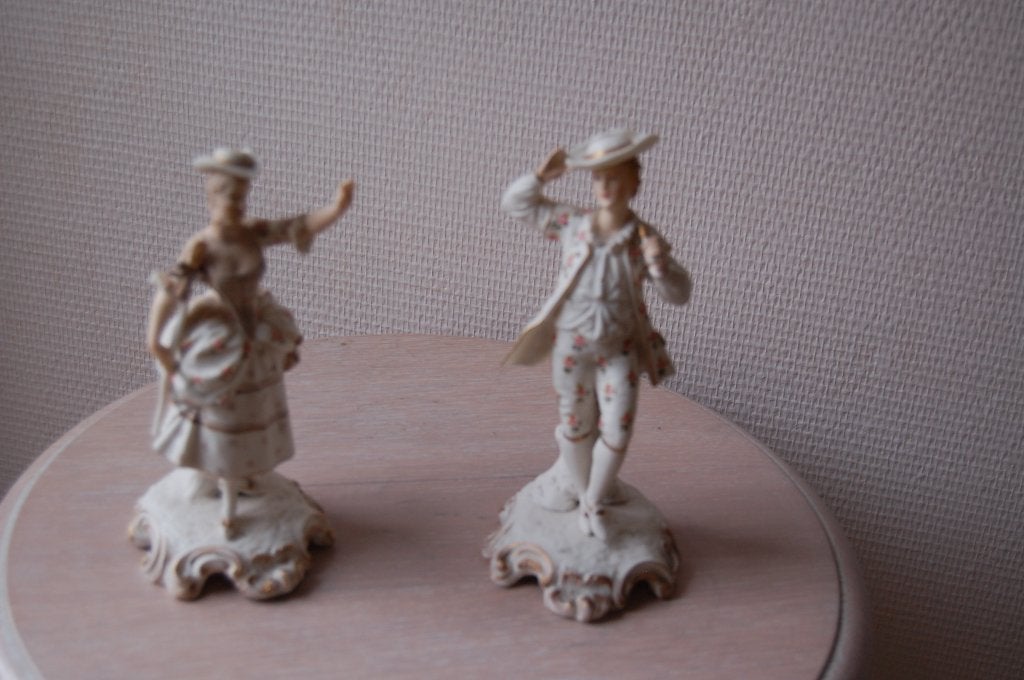 beeldjes in biscuit, Collections, Statues & Figurines, Enlèvement, Utilisé