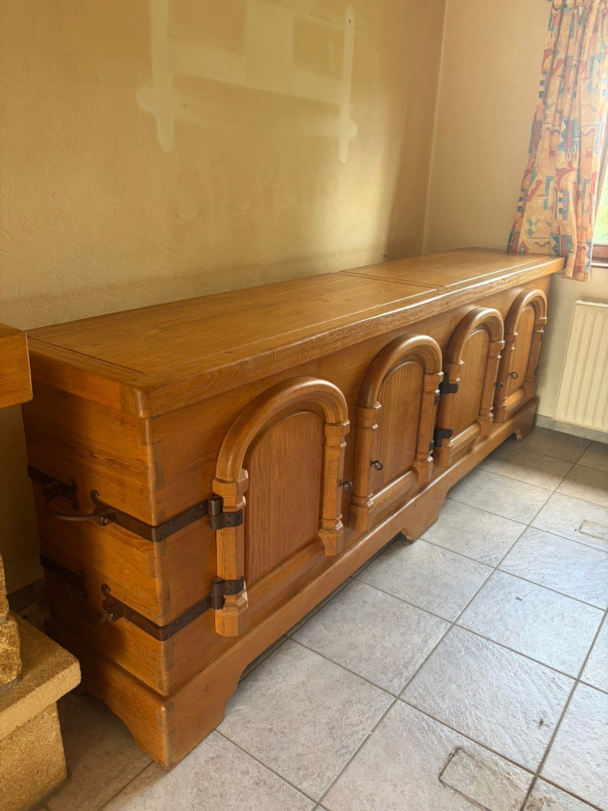 Buffet chaîne massif, Enlèvement, Comme neuf
