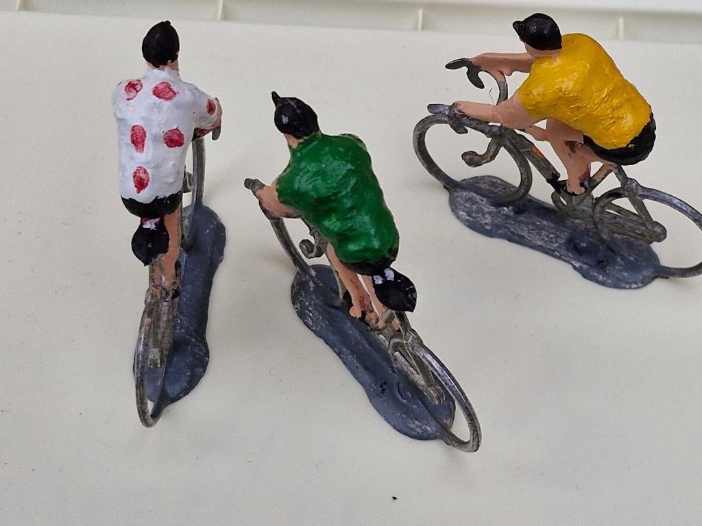 Ronde van Frankrijk  :  zeer oude metalen coureurkes 3 stuks, Verzenden
