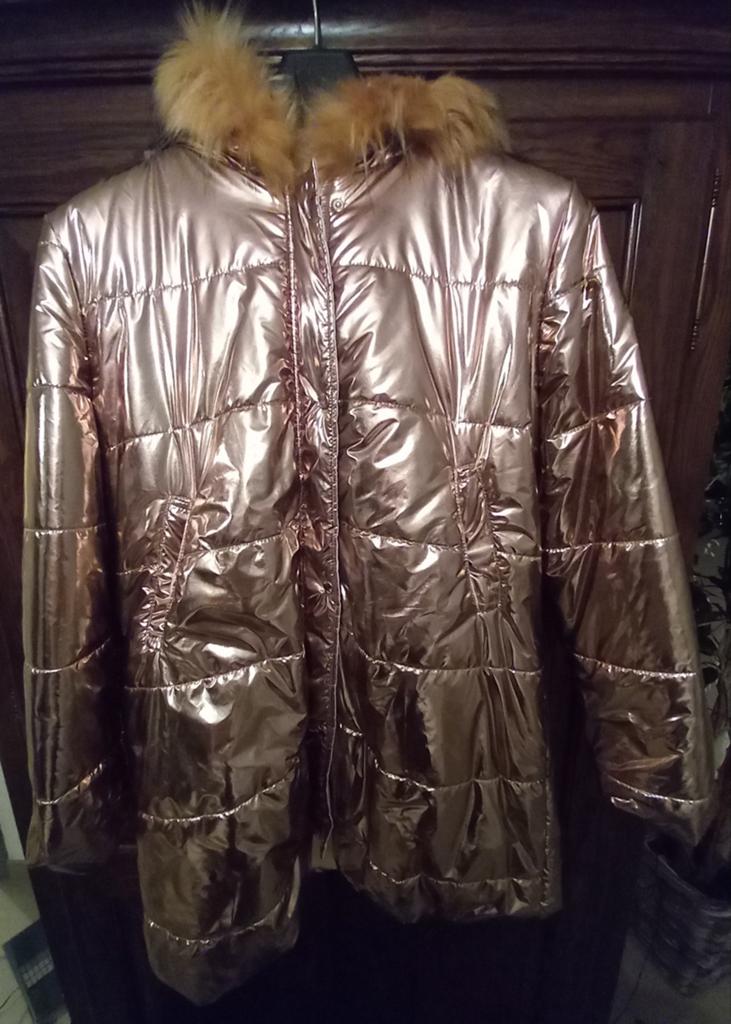 Nieuwe goud bronze jas met kap m46, Kleding | Dames, Ophalen of Verzenden, Nieuw, Maat 46/48 (XL) of groter