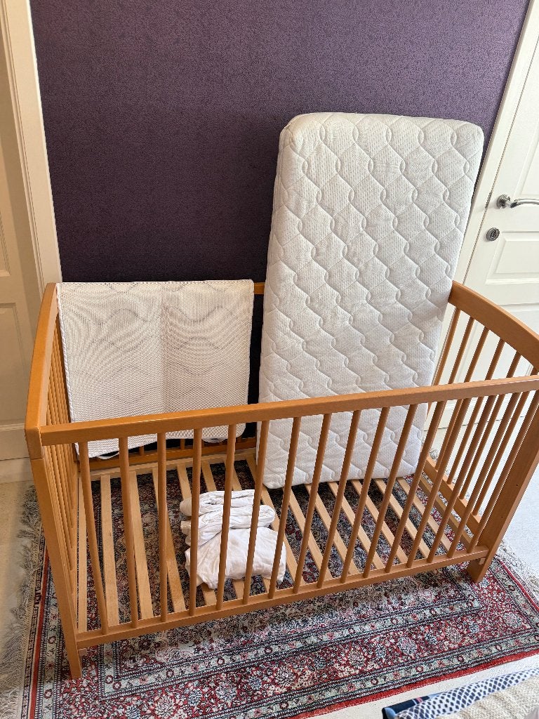 kinderbedje te koop.zo goed als nieuw, Kinderen en Baby's, Kinderkamer | Bedden, Zo goed als nieuw, Minder dan 140 cm, Minder dan 70 cm