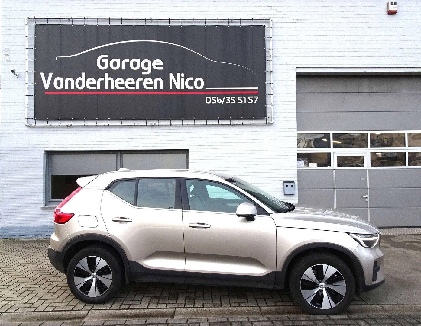 Volvo XC40 1.5T4 Recharge Inscription CARPLAY,FULL LED,KEYLE, Auto's, Automaat, Stof, Gebruikt, Euro 6