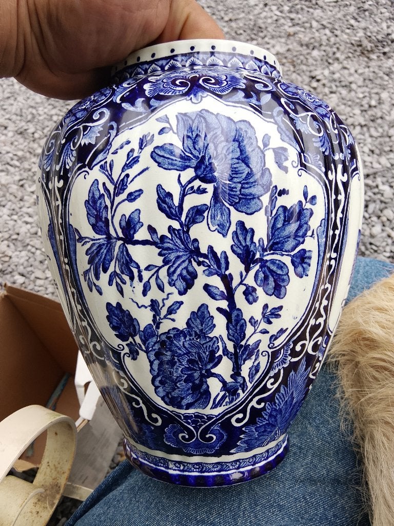 Vase delfts, Enlèvement