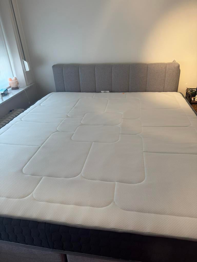 Matras 180X200, Huis en Inrichting, Slaapkamer | Boxsprings, Ophalen, Zo goed als nieuw