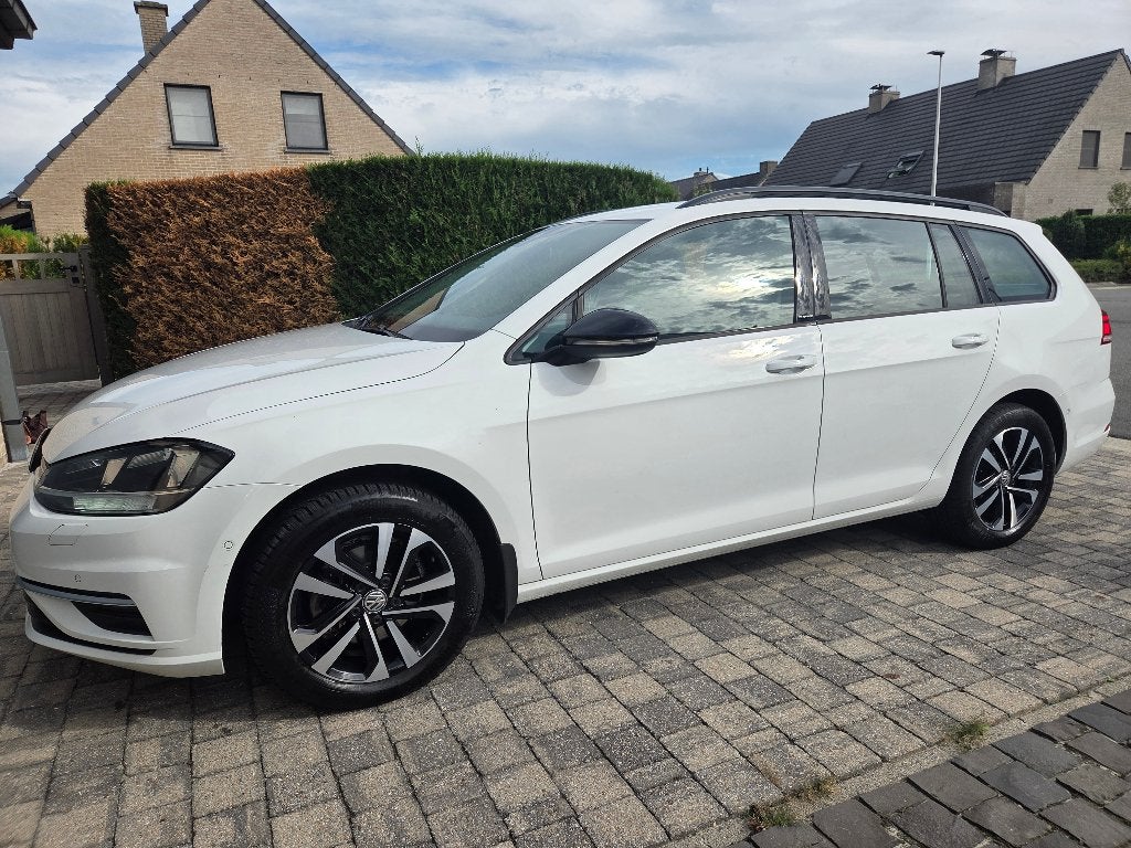 Volkswagen Golf Variant 1.0 TSI IQ.Drive – 115 pk, Achat, Euro 6, Boîte manuelle, Noir