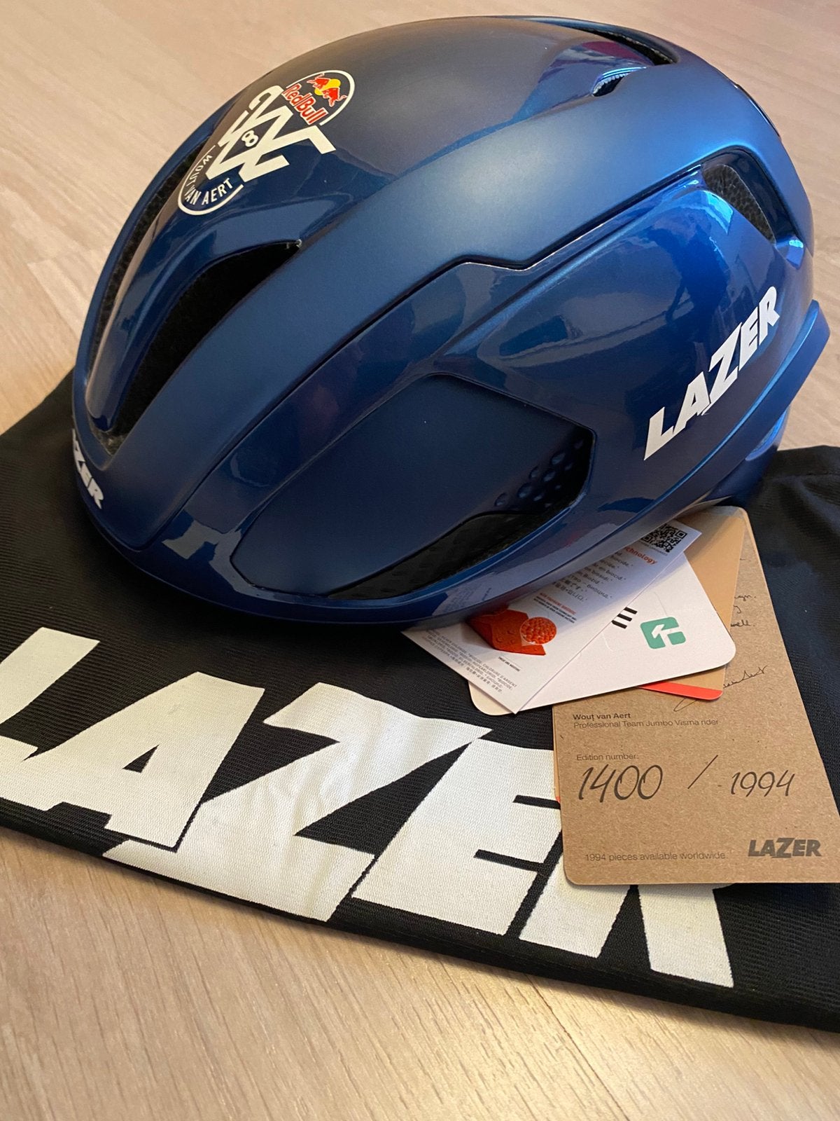 Lazer helm Vento kinetcore special edition Wout Van Aert, Fietsen en Brommers, Ophalen