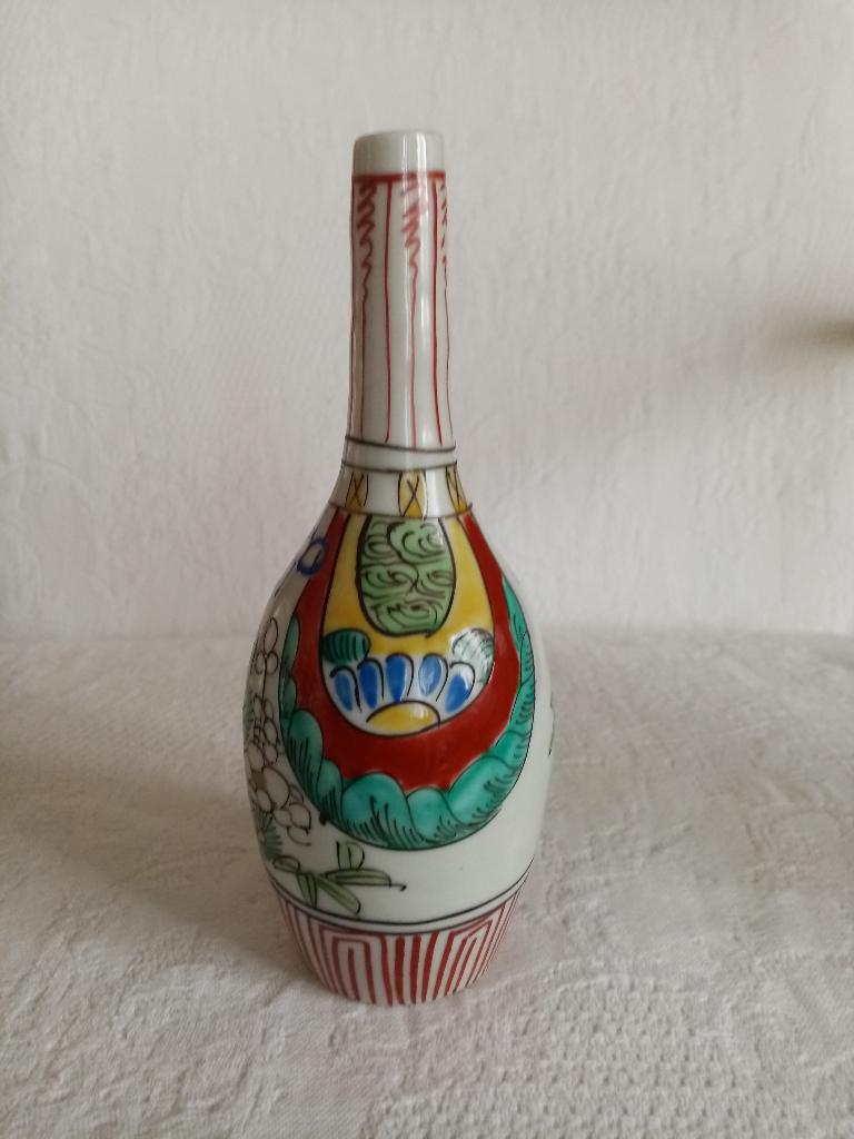 Vase/sake en porcelaine japonaise Meiji période 17cm, Enlèvement ou Envoi