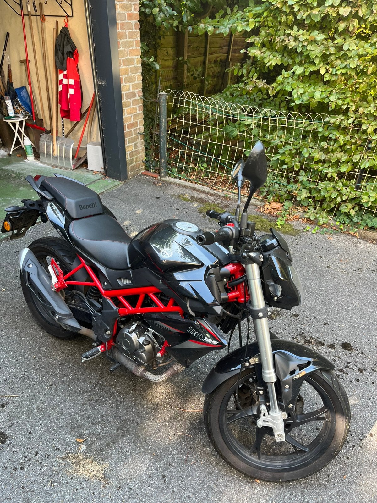 Benelli bn125, Motos, Particulier