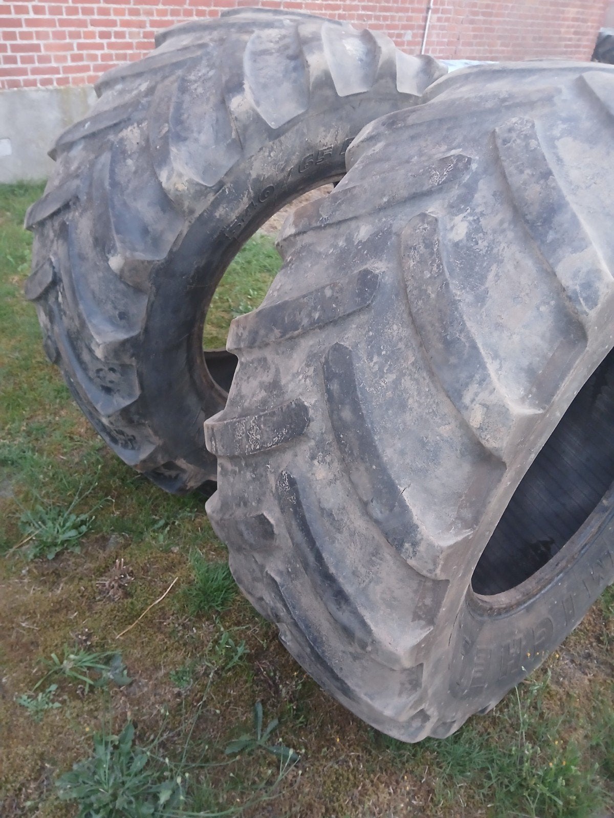 Michelin xm108 banden 540/65r28, Zakelijke goederen, Landbouw | Onderdelen | Banden, Velgen en Assen, Ophalen