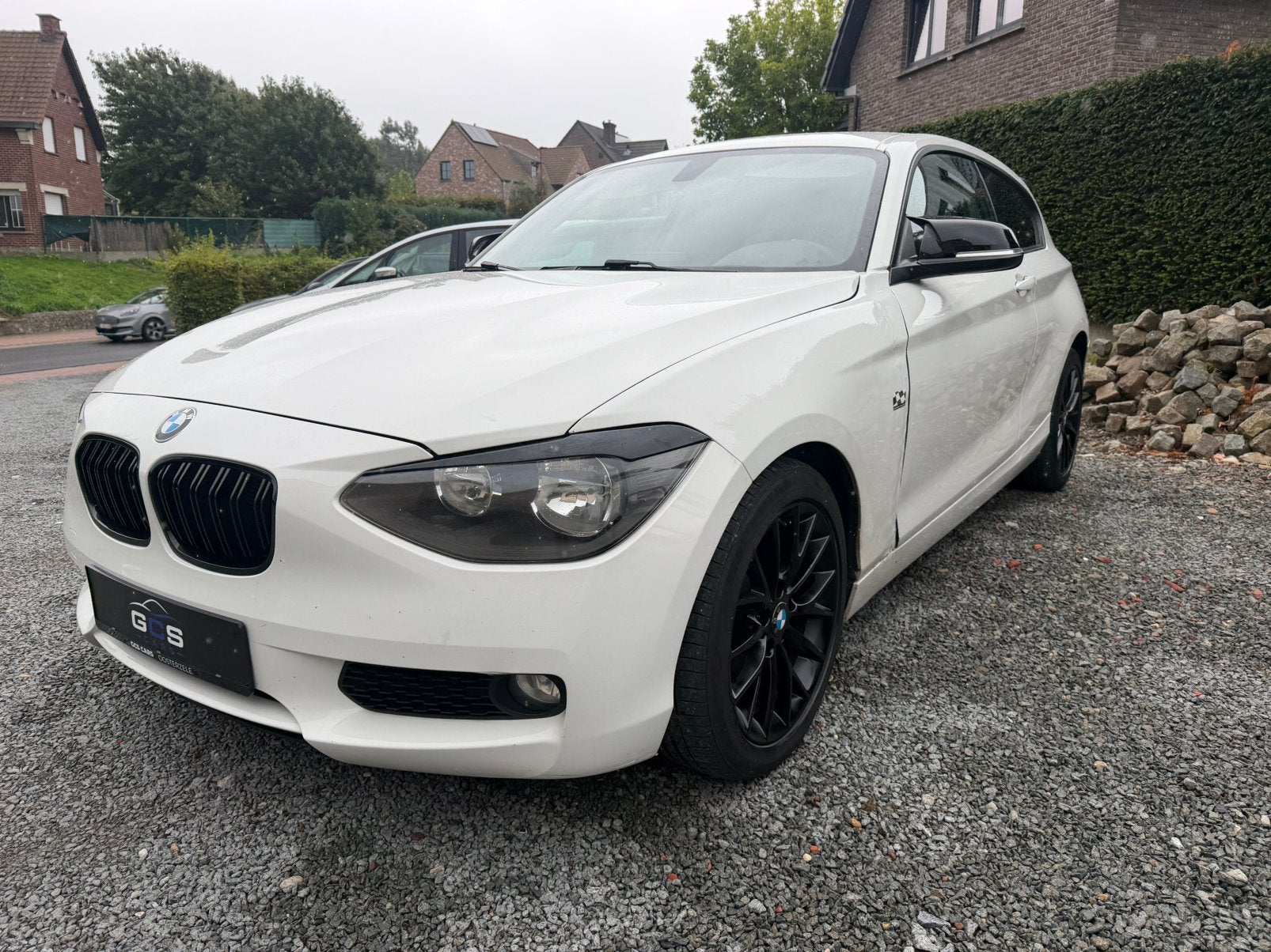 Bmw 114i te koop bwj 2014 opmaak of export, Auto's, 4 cilinders, Wit, Bedrijf, 3 deurs