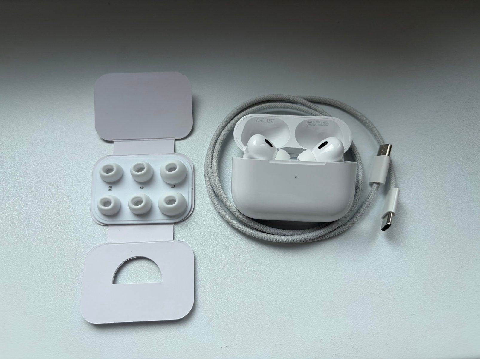AirPods Pro 2, Bluetooth, Ophalen of Verzenden, Zo goed als nieuw, Apple