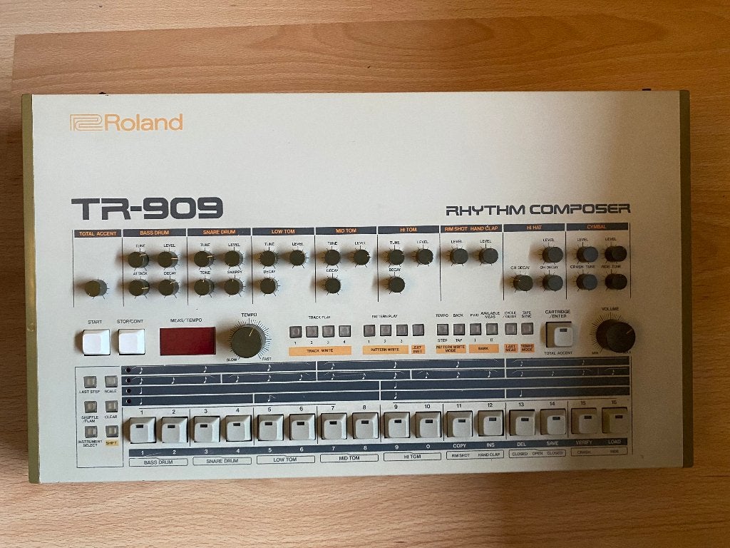 Roland TR-909, Muziek en Instrumenten, Overige Muziek en Instrumenten, Ophalen, Gebruikt