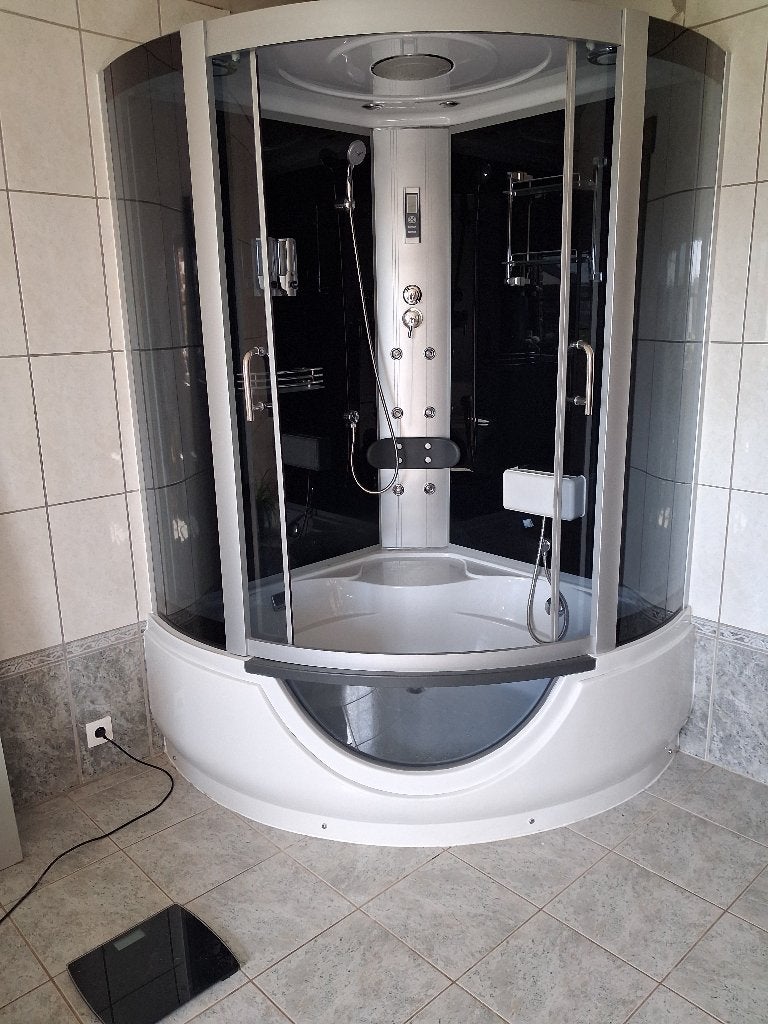 belle grande douche quart de rond a vendre, Maison & Meubles, Salle de bain | Linge de bain & Accessoires, Comme neuf, Autres types