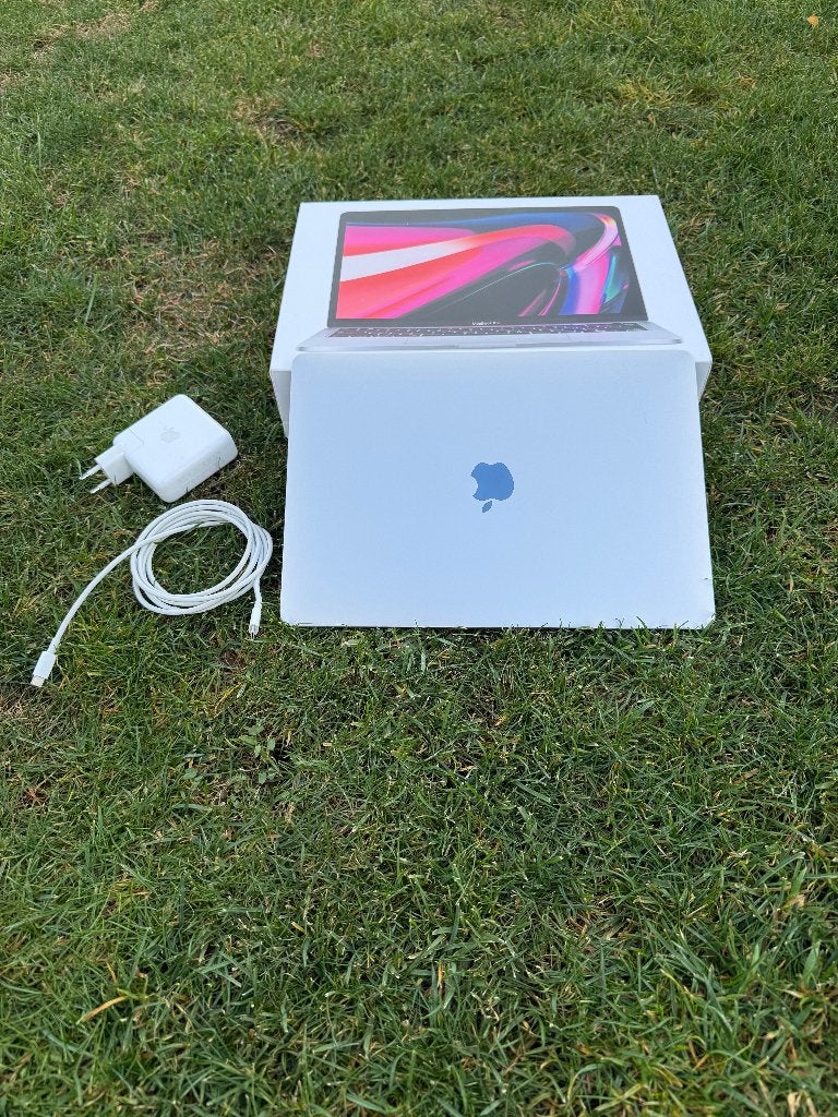 MacBook Pro M1 13 pouces – 8 Go / 256 Go, Informatique & Logiciels, 256 GB, Comme neuf, 4 Ghz ou plus, Azerty