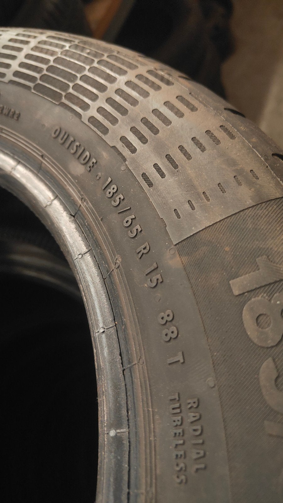 185/65r15 continental 35€ chacun avec montage et équilibrage, Enlèvement