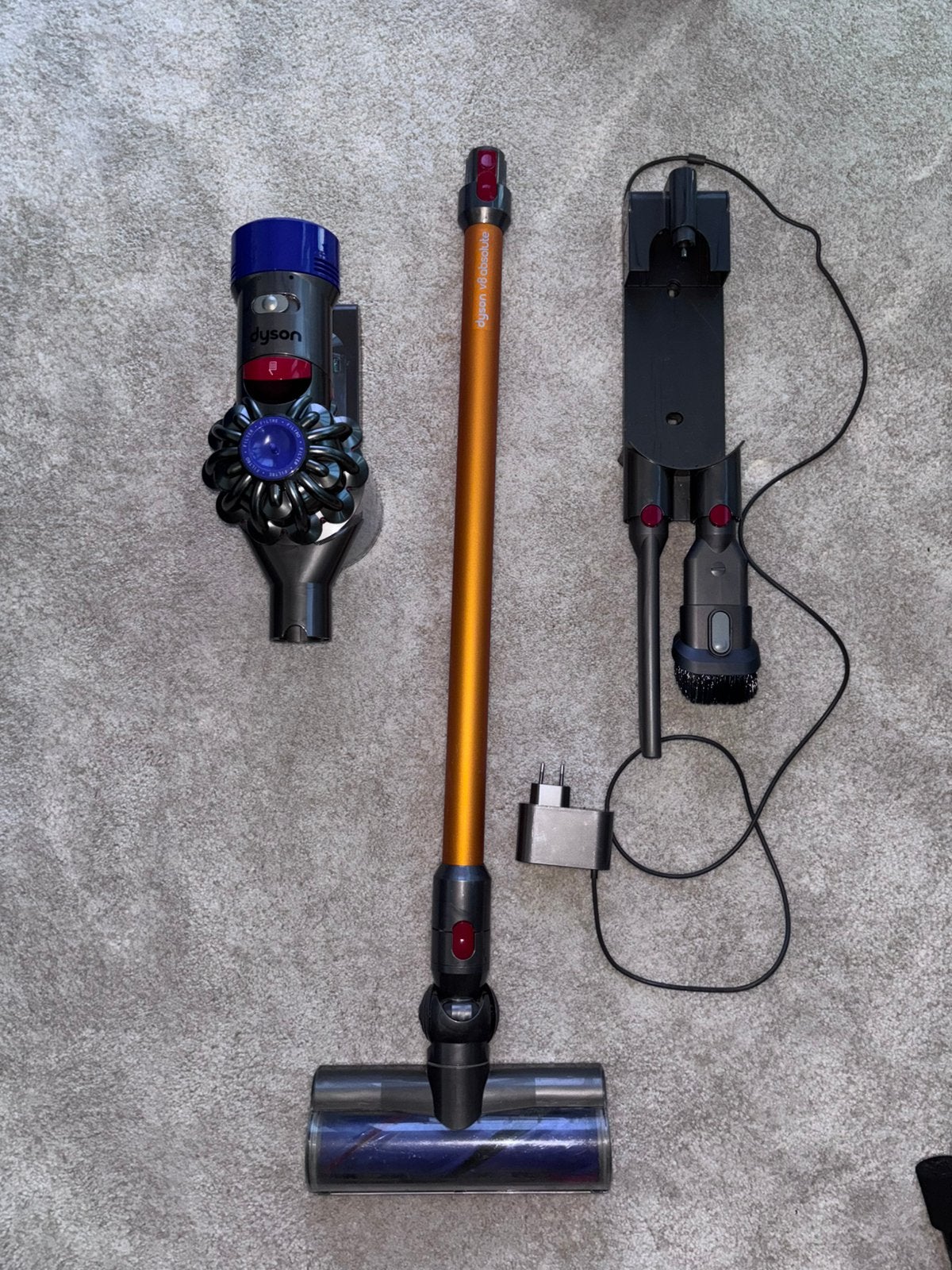 Dyson v8, Electroménager, Aspirateurs, Enlèvement ou Envoi, Comme neuf, Aspirateur balai, Dyson