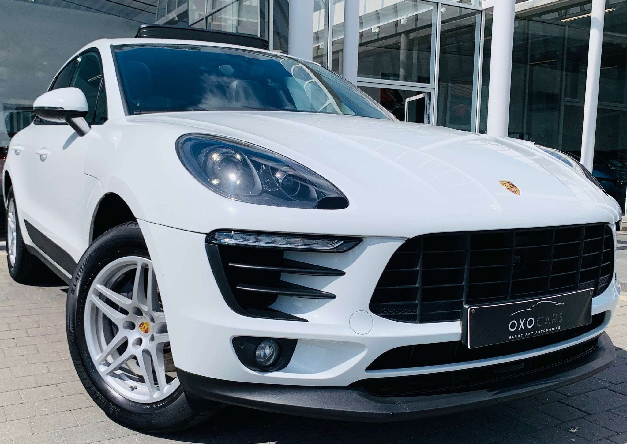 Porsche Macan 2.0 Turbo PDK 252CV / PACK CHRONO & COMPTEUR F, Autos, Porsche, Achat, Euro 6, Entreprise, Noir