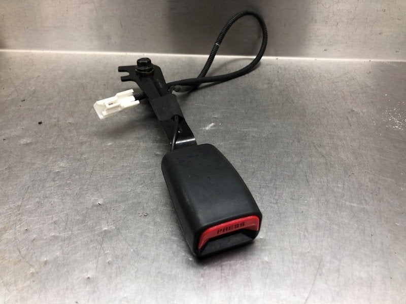 BOUCLE DE CEINTURE DE SECURITE AVANT DROIT Sportage (SL), Utilisé, Kia