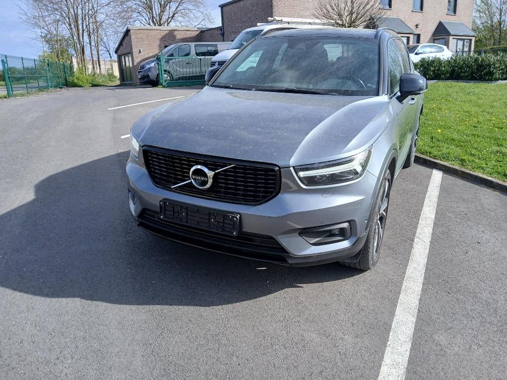 XC40 D4 Rdesign grise, Détection des panneaux routiers, Achat, Euro 6, Noir