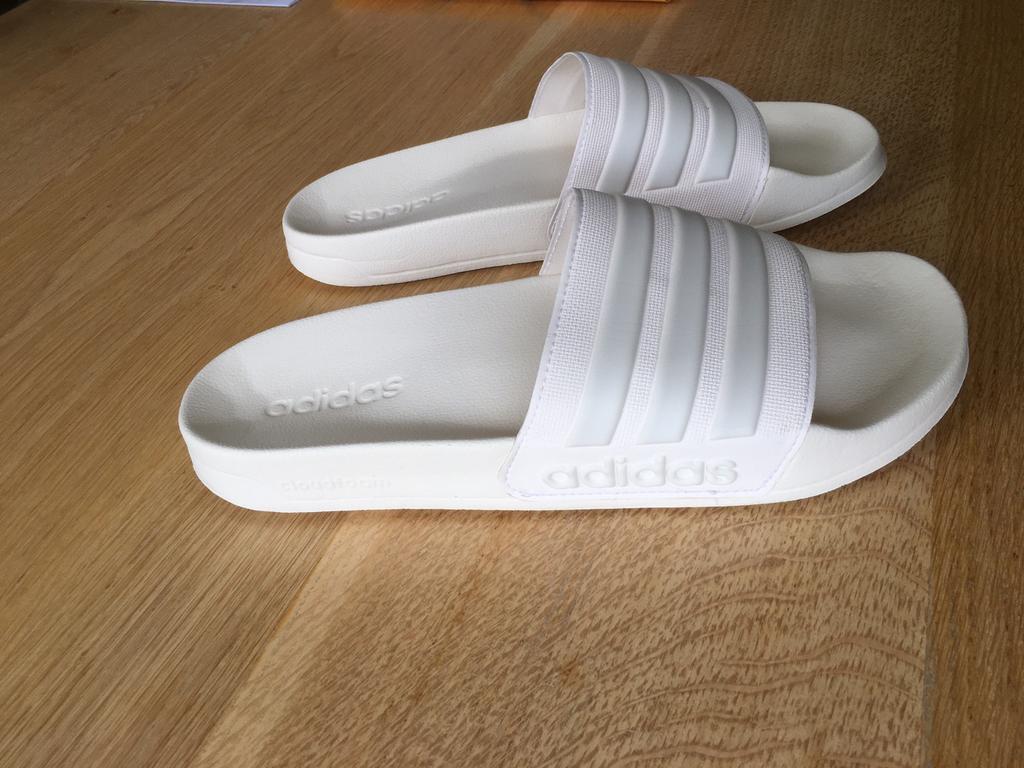 Claquette adidas, Vêtements | Hommes, Chaussures, Neuf, Blanc, Adidas, Sandales