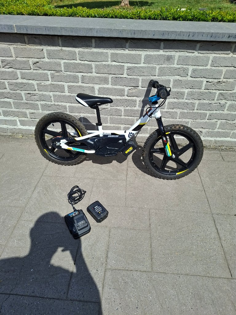 velo ktm husqvarna gas gas dresienne, Vélos & Vélomoteurs, Enlèvement, Comme neuf, Frein à disque, 16 à 20 pouces