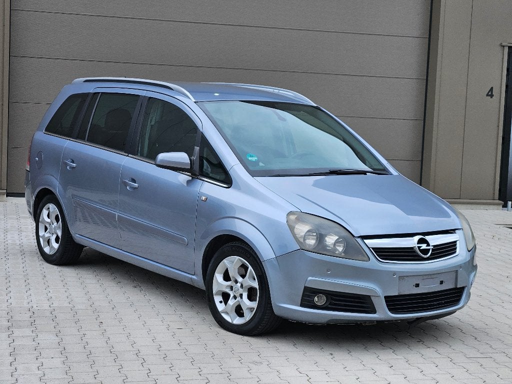 Opel Zafira 2006 1.9 cdti 120pk 7plaats/+ Keuring, Auto's, Monovolume, Zwart, 4 cilinders, Blauw