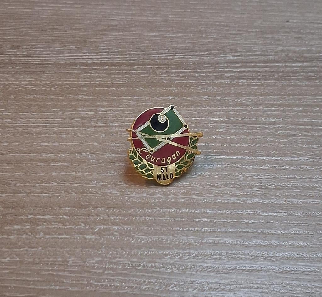 PIN - POOL - 8 BALL - BILJART - BILLARD - SNOOKER, Envoi, Utilisé, Sport, Insigne ou Pin's