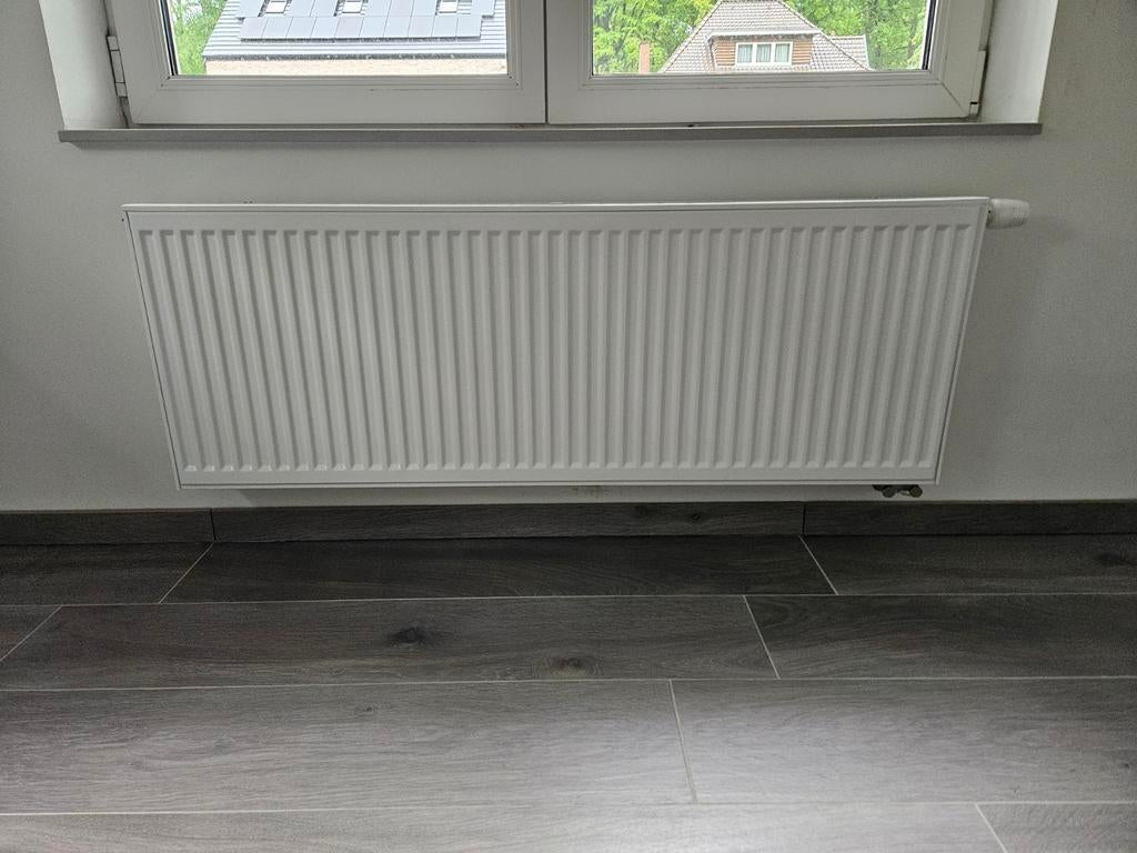 Radiateur panneaux acier type 22 140cm x 50cm, Bricolage & Construction, Enlèvement, Radiateur