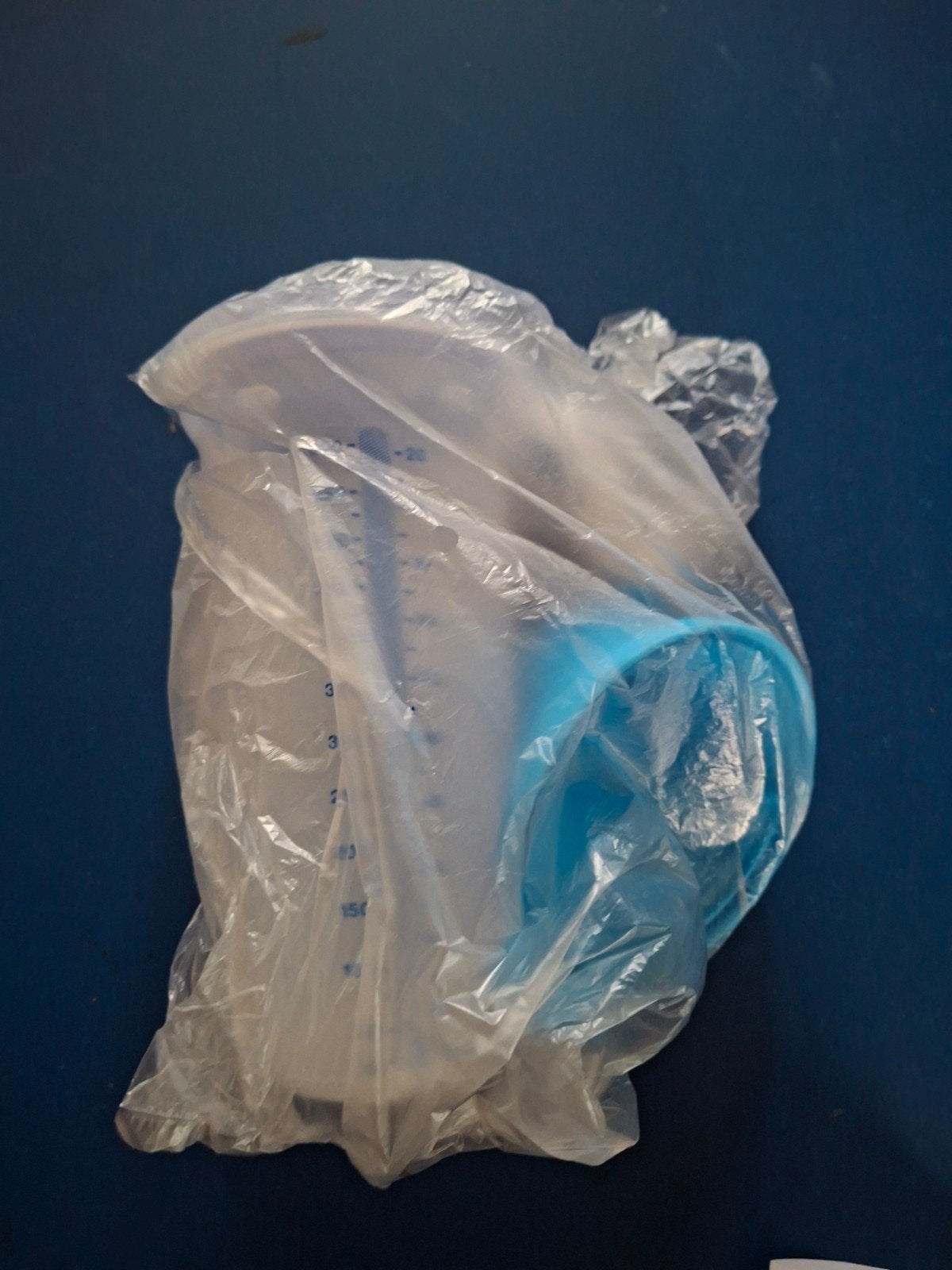 Nieuwe shaker van Tupperware, Maison & Meubles, Cuisine| Tupperware, Neuf, Sans BPA, Enlèvement, Bleu
