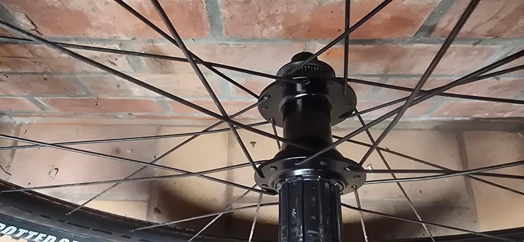 Bontrager paradigm sl gravel wielen 29inch, Fietsen en Brommers, Zo goed als nieuw, Gravelbike, Bontrager, Aluminium