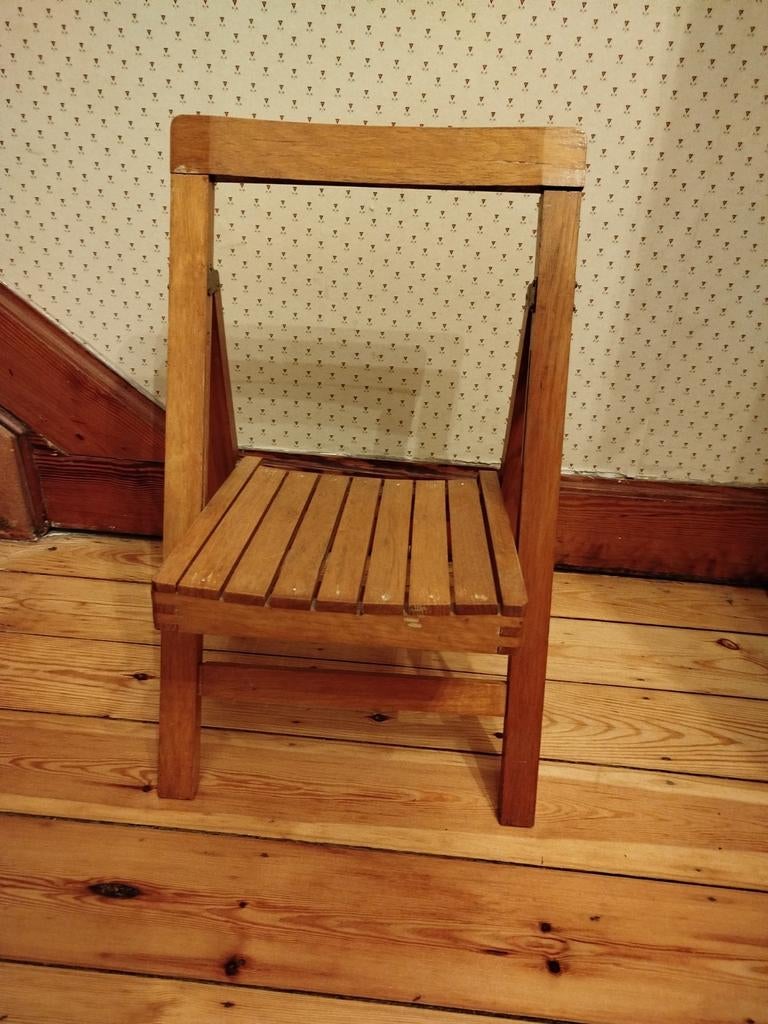Chaise enfant en bois, Enlèvement