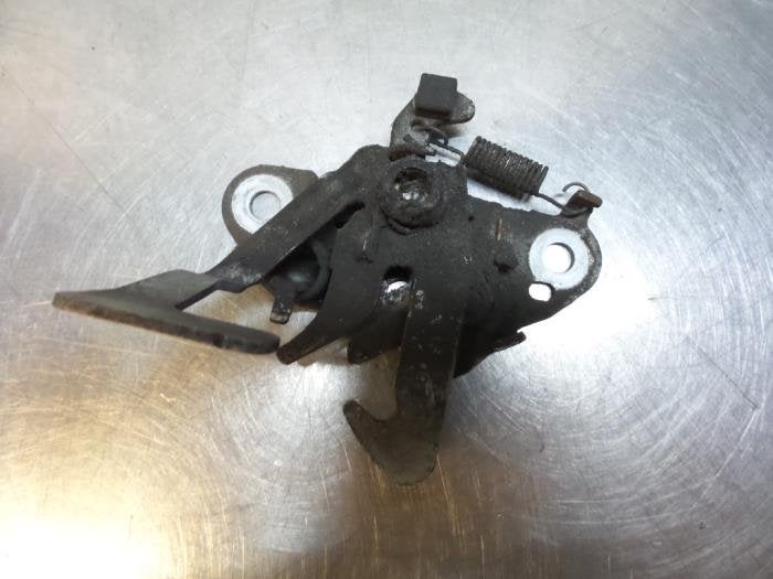 Slotmechaniek Motorkap van een Peugeot Partner (Partner 02-), Gebruikt, -, -, Ophalen of Verzenden