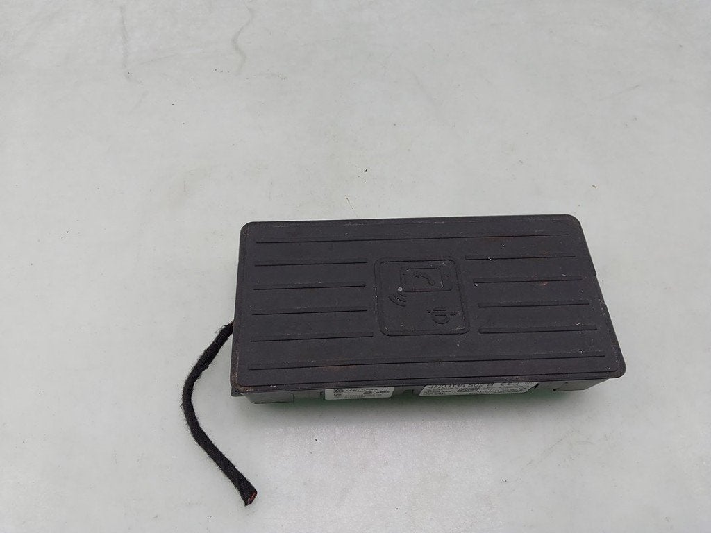 DRAADLOZE TELEFOONLADER (|4N0035502B|), Audi AG, Gebruikt, Info@audi.de, Auto-Union-Straße  1,
85057  Ingolstadt, DE