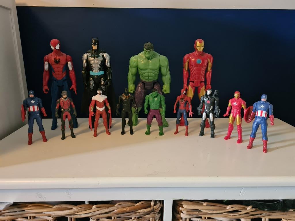 Figurines Avengers, Enlèvement ou Envoi