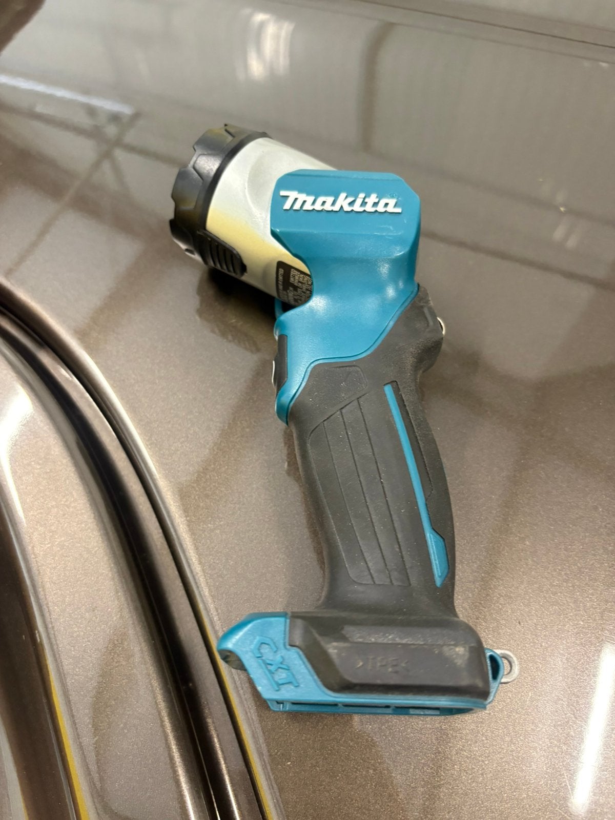 Lampe de poche Makita ML105, Enlèvement ou Envoi, Comme neuf