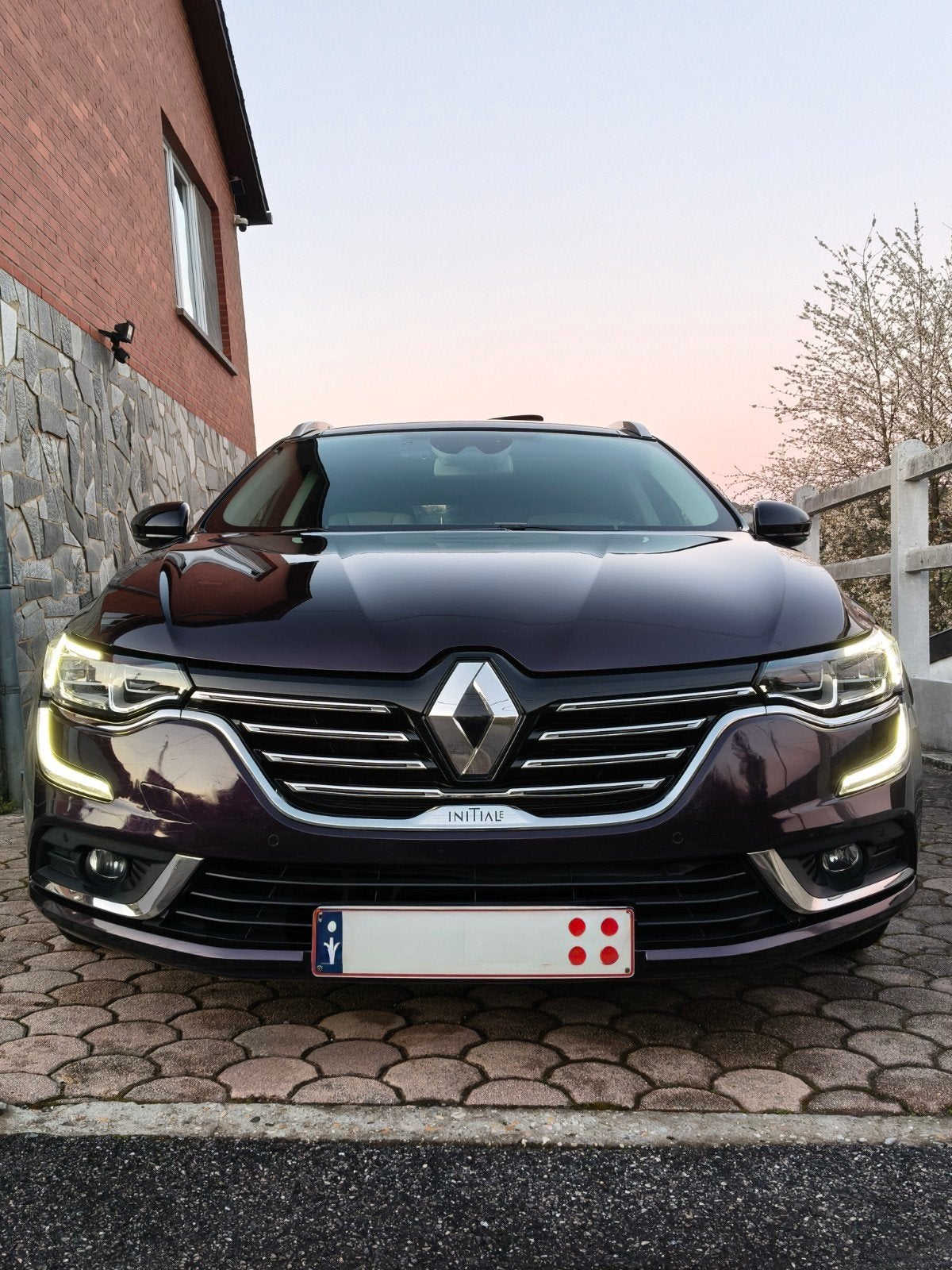 Renault Talisman Grandtour 1.6 TCe 200ch Initiale Paris, Auto's, Automaat, Head-up Display, Zwart, Zwart