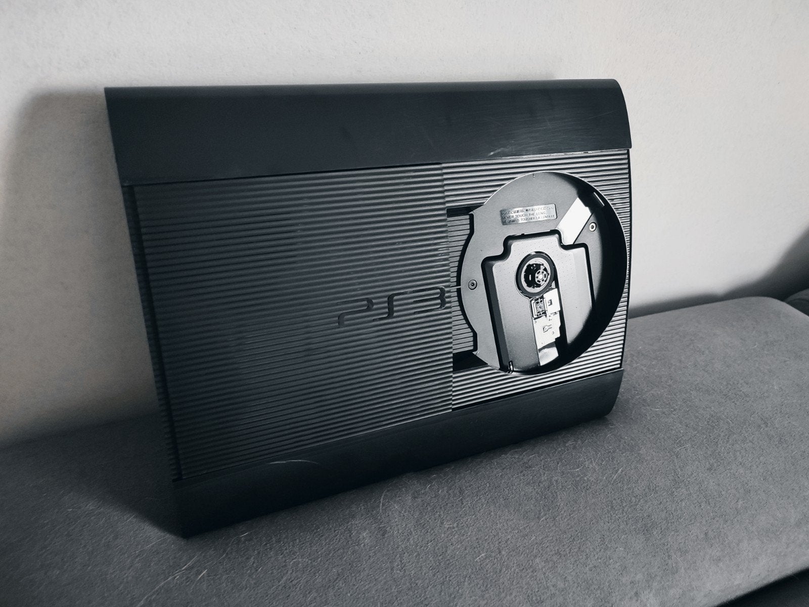 PlayStation 3 super slim, Ophalen