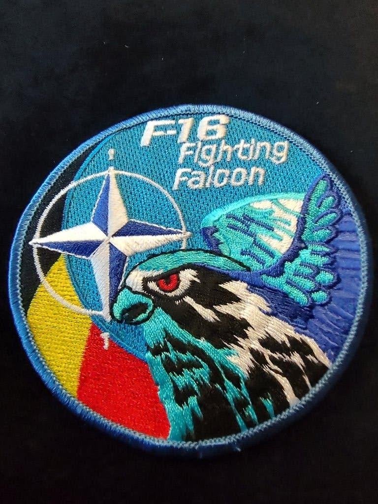 Badge # 17, Collections, Envoi