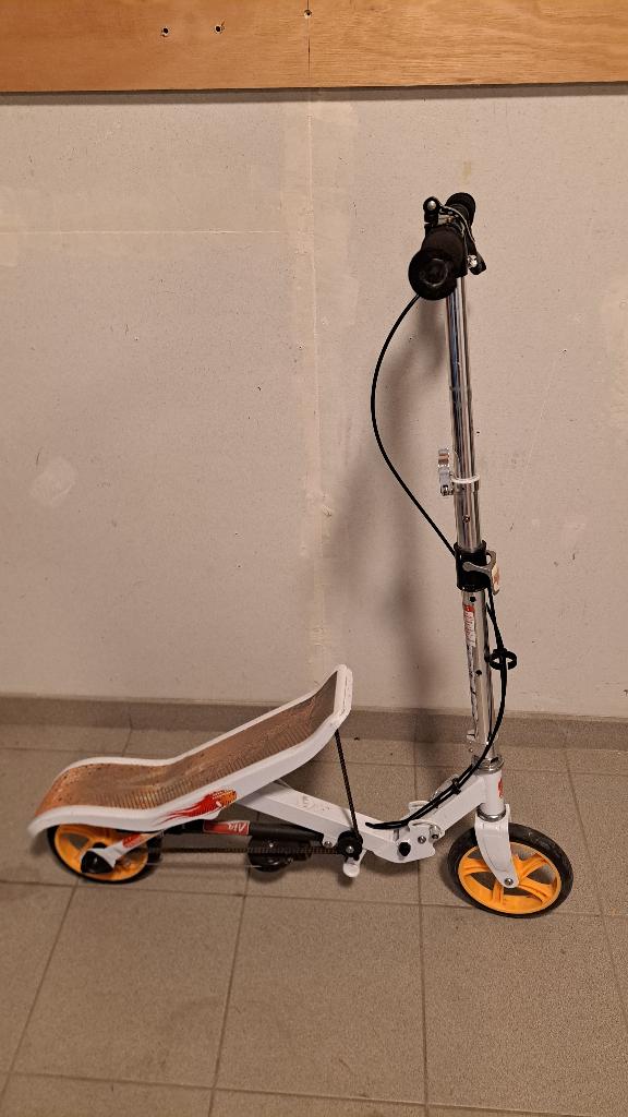 trapstep, Fietsen en Brommers, Steps, Ophalen, Gebruikt, Gewone step, Space Scooter