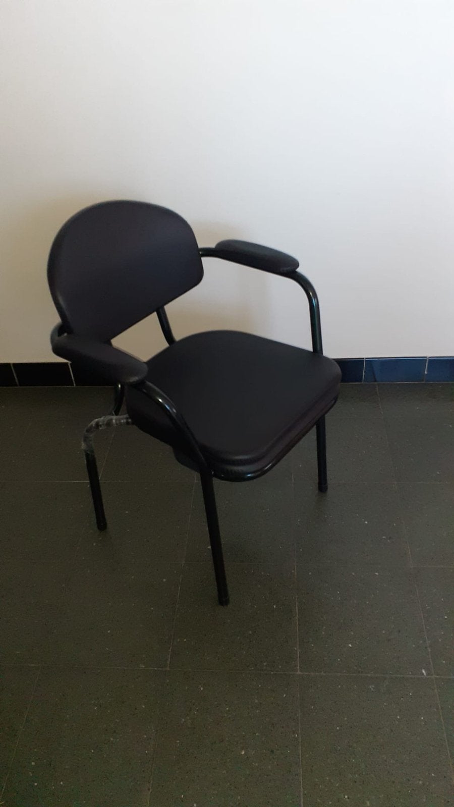 Toiletstoel. Nooit gebruikt, Ophalen, Nieuw