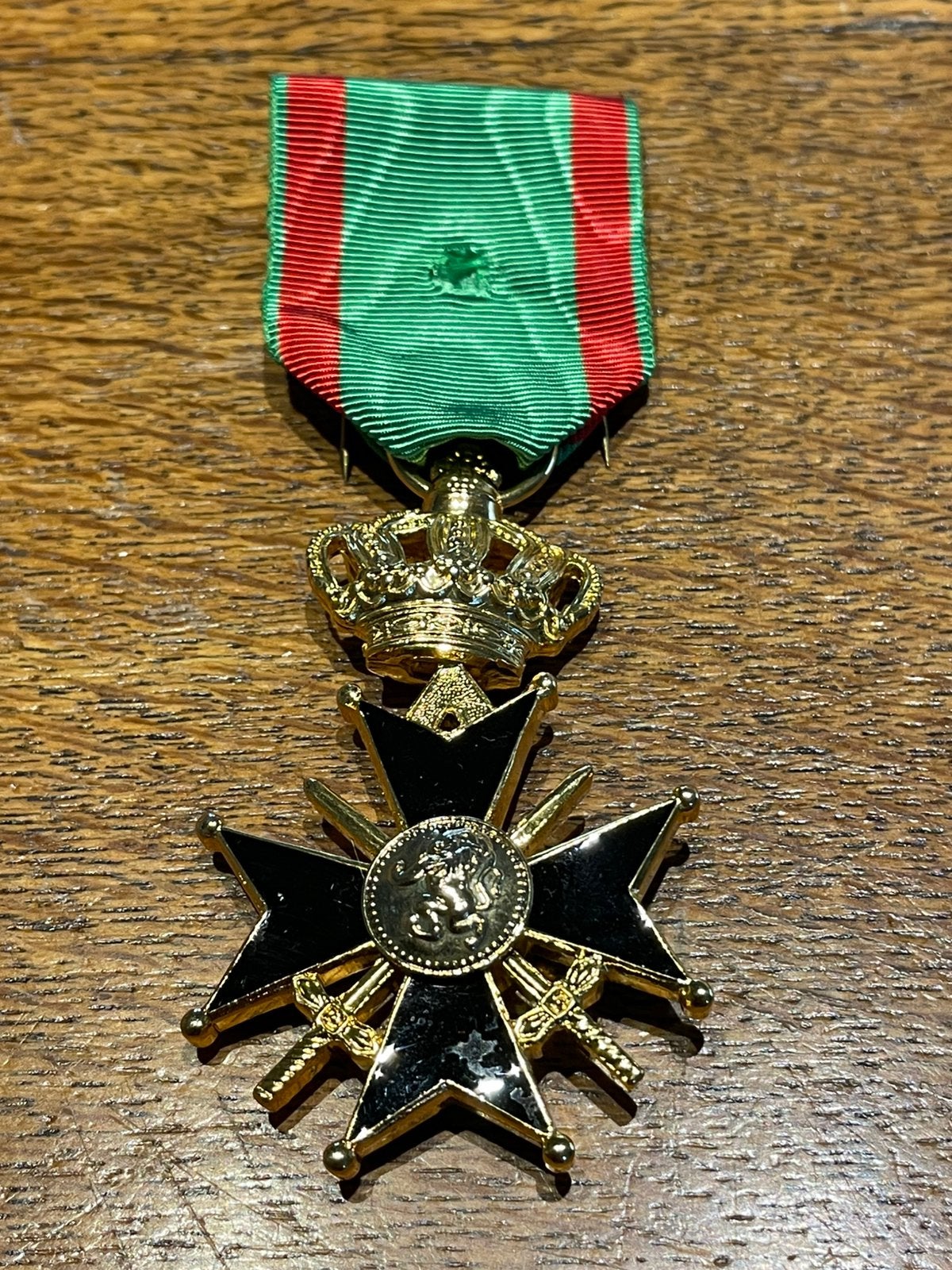 Médaille Croix militaire 2e classe, Envoi, Emblème ou Badge